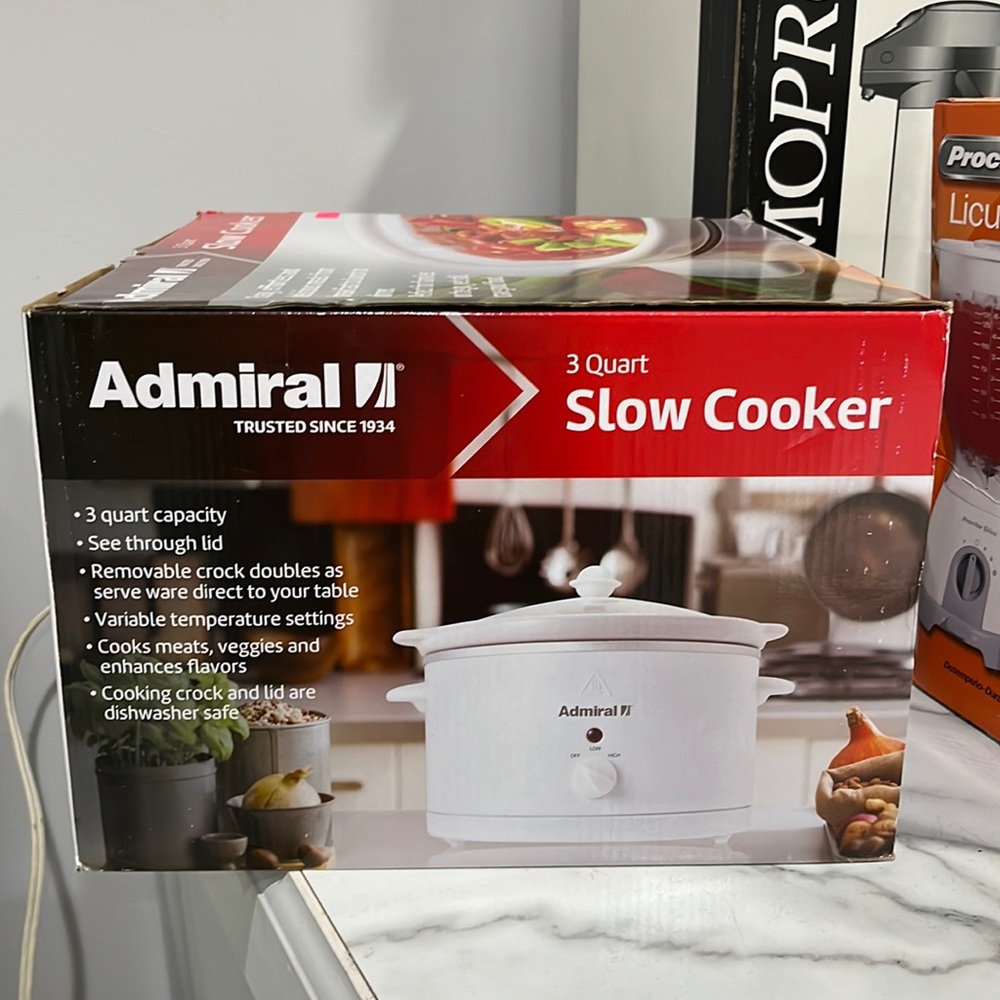 3 qt Slow cooker